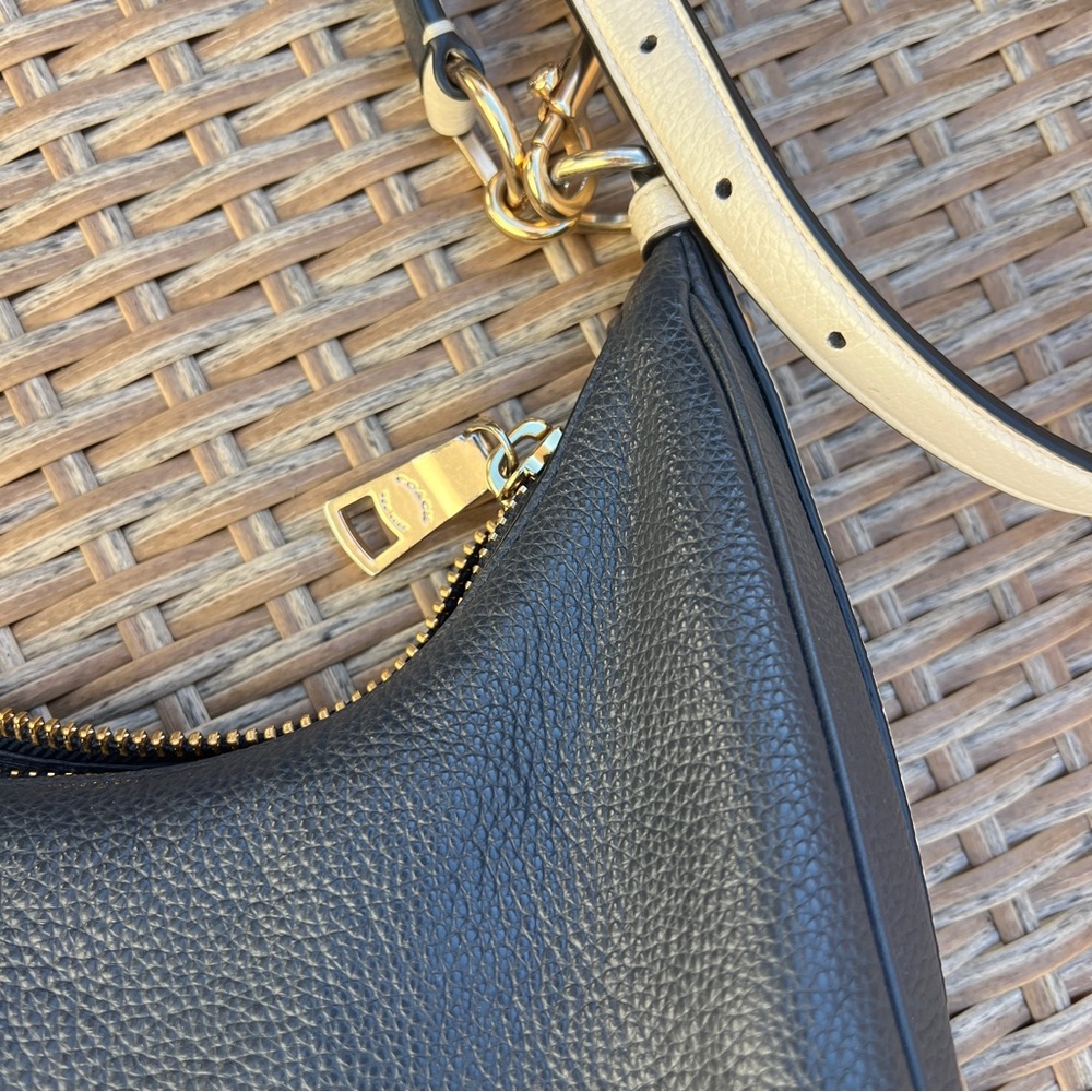 Coach Harley East West Hobo Navy Blue Ivory Leather Shoulder & Crossbody Bag - Picture 3 of 11